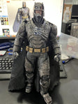 Figure Statue Batman Metallico